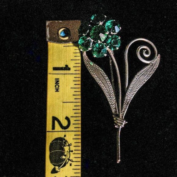 Vintage Floral Brooch Green Rhinestone Sterling Silver with Bar Pin Clasp - Picture 7 of 8